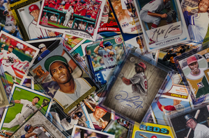 About 200 sports fans attend the memorabilia show, which travels around the country on a national circuit. 