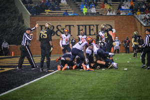 Syracuse fell to Wake Forest 28-7 on Saturday night. 
