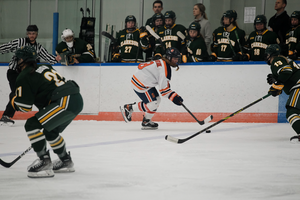 Lauren Bellafontaine scored in the first period in Syracuse's win over RIT.