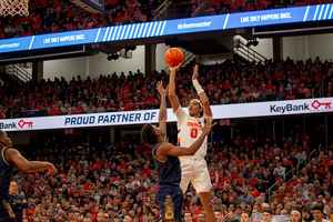 Chris Bell finished with 17 points in the Orange's comeback win over Notre Dame. 